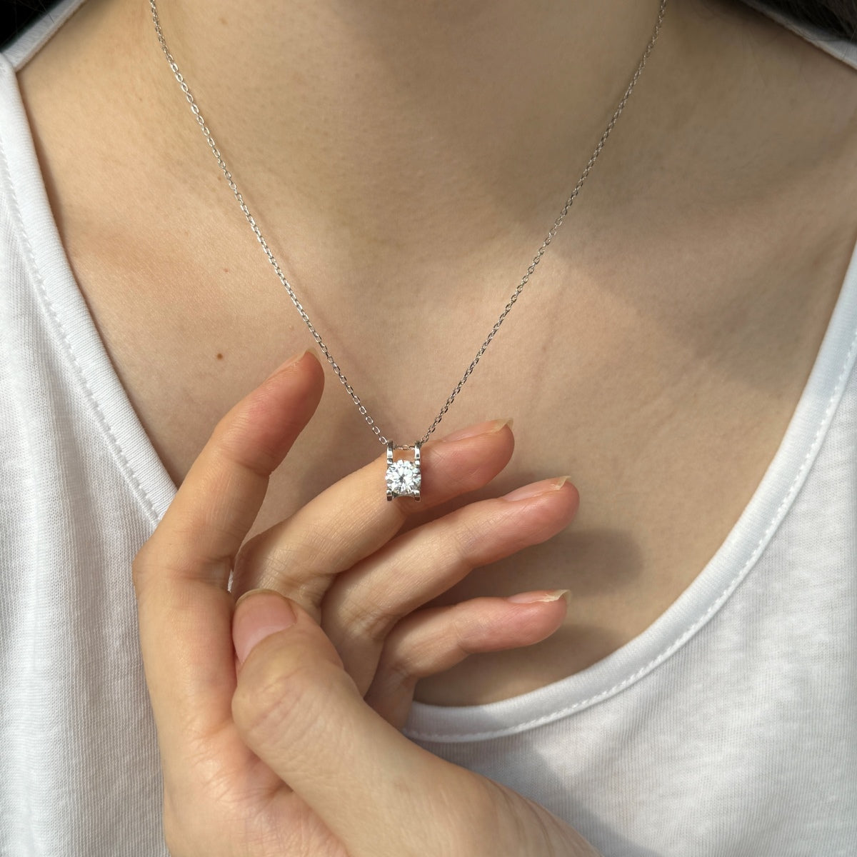 Jac Silver 925 Sterling Silver Solitaire Pendant Necklace with 1 Carat Zircon โ Sleek Modern Setting