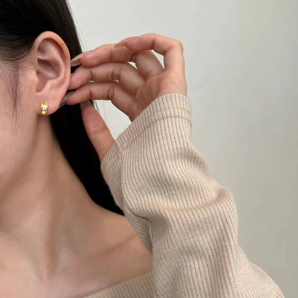 JAC Silver Unique Design 925 Sterling Silver Non Tarnish Surface Circle 5A Cubic Zirconia Stud Earrings