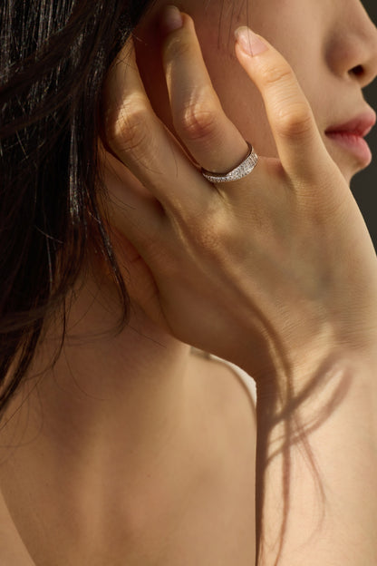 JAC Silver Stylish Fine Jewelry 925 Sterling Silver Rhodium Plated Eternity Band 5A Zirconia Interlock Geometric Women Jewelry Rings