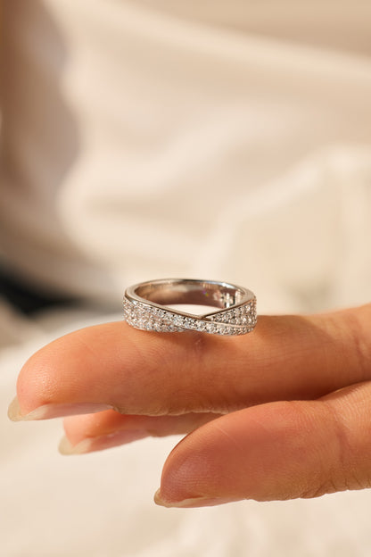 JAC Silver Stylish Fine Jewelry 925 Sterling Silver Rhodium Plated Eternity Band 5A Zirconia Interlock Geometric Women Jewelry Rings