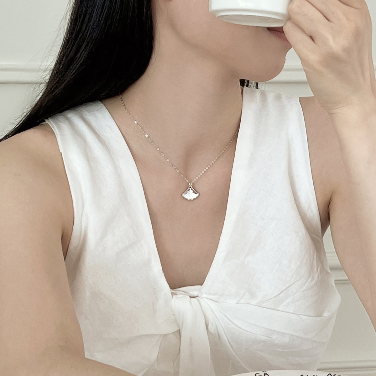 Jac Silver 925 Sterling Silver Textured Fan Pendant Necklace