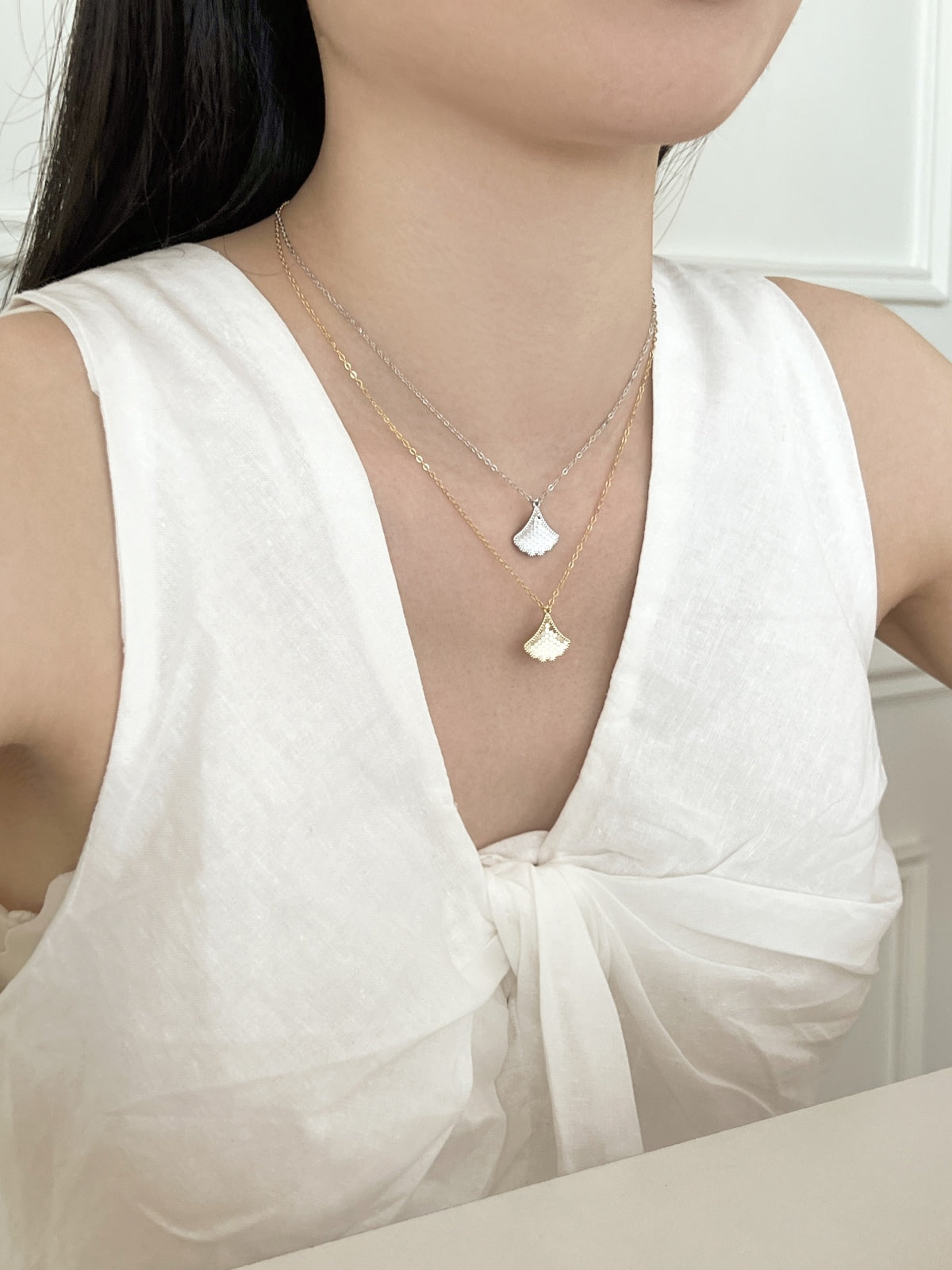 Jac Silver 925 Sterling Silver Textured Fan Pendant Necklace